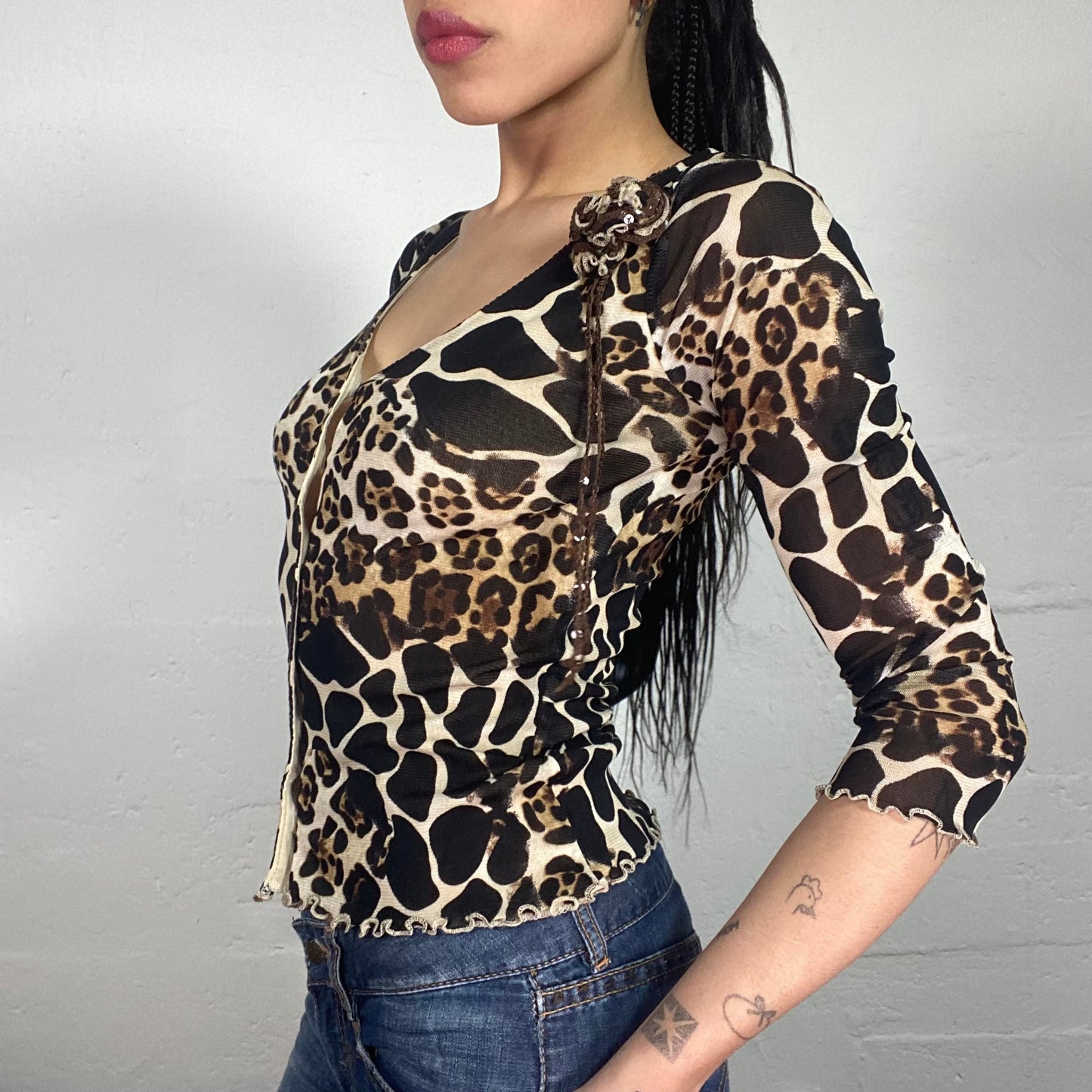 Vintage 90's Mob Wife Cheetah Print 2/4 Sleeve V-Neck Top (XS/S)