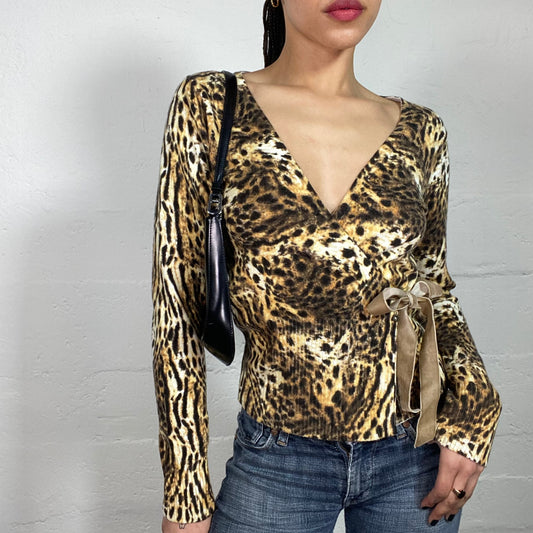 Vintage 90's Cheetah Girl Knitted Animal Print Pullover/Top with Side Ribbon Binding (M)