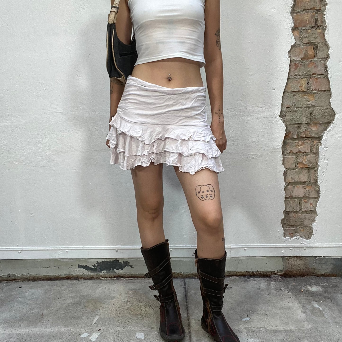 Vintage 2000's Summer Beige Mini Skirt with Layered Frills (M)