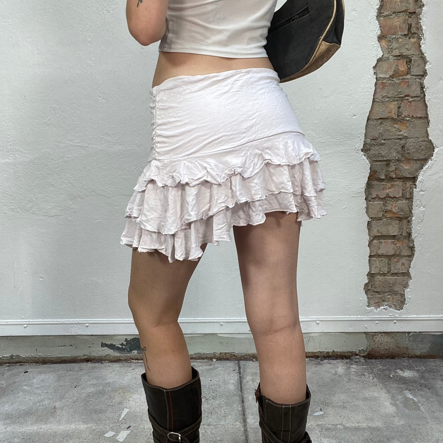 Vintage 2000's Summer Beige Mini Skirt with Layered Frills (M)