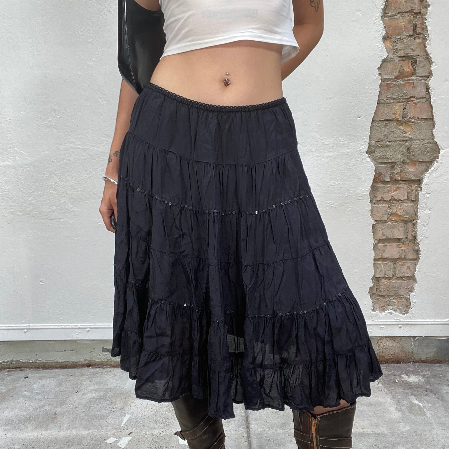 Vintage 90's Whimsgoth Black Midi Skirt with Sequin Detail (S)