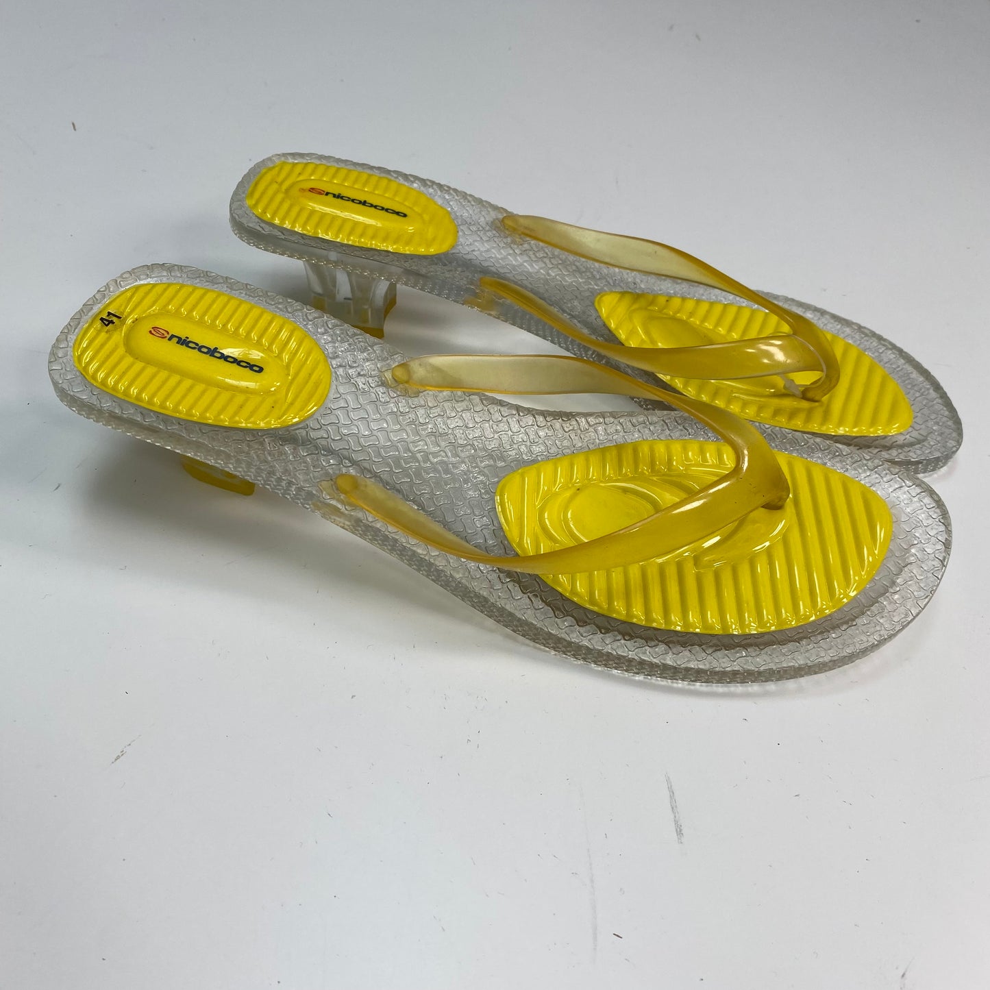 Vintage 2000's Yellow Flip Flop Heels (41)