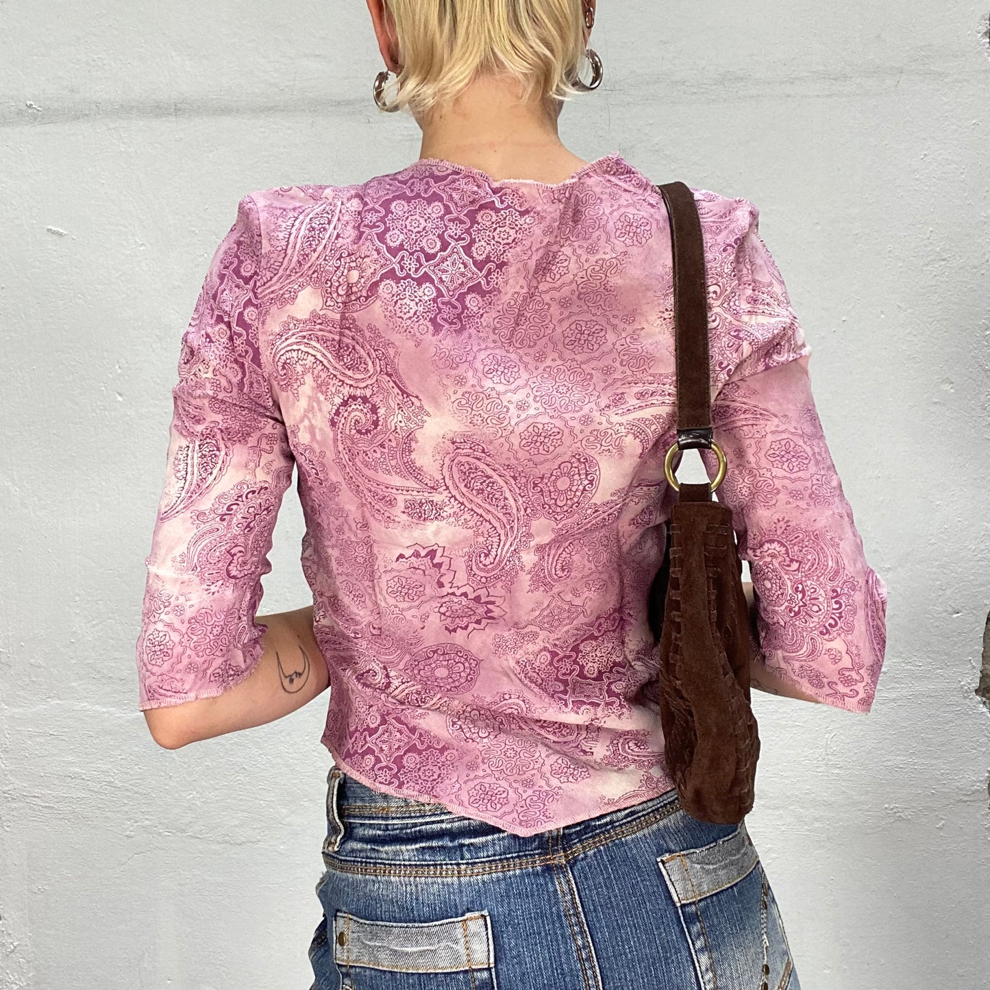 Vintage 90's Hippie Longsleeve Pink Top with Paisley Print and Pointed Front (S/M)