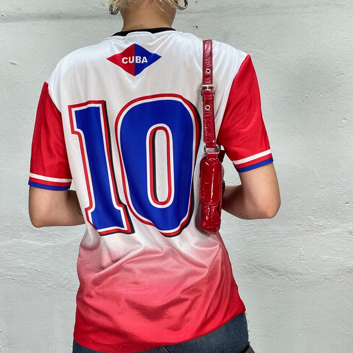 Vintage 2000's Sporty Red & White Top with Ombré Pattern and Blue "Cuba 10" Print (M)