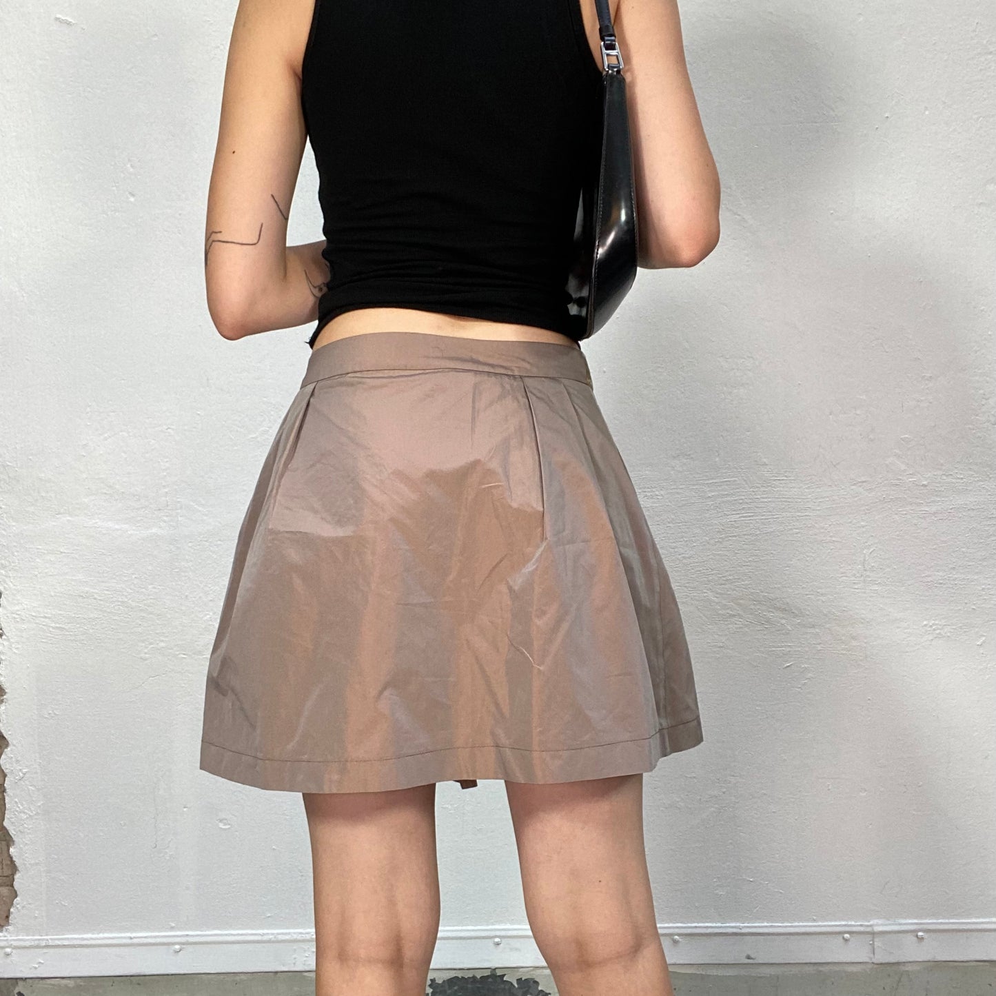 Vintage 2000's Sleaze Beige Plaid Mini Skirt with Golden Belt Detail (S)