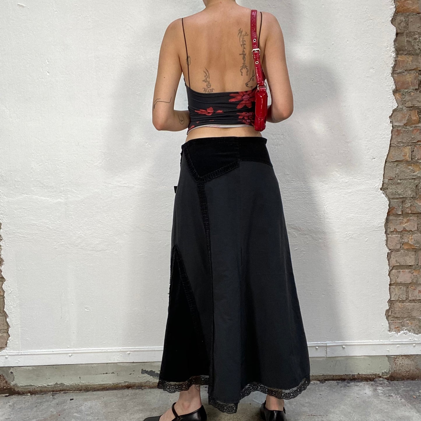 Vintage 90's Whimsgoth Black Maxi Skirt with Lace Trim Detail (M)