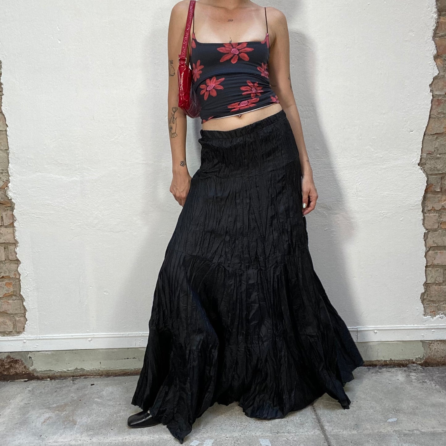 Vintage 90's Gothic  Black Maxi Skirt with Lined Material (S)