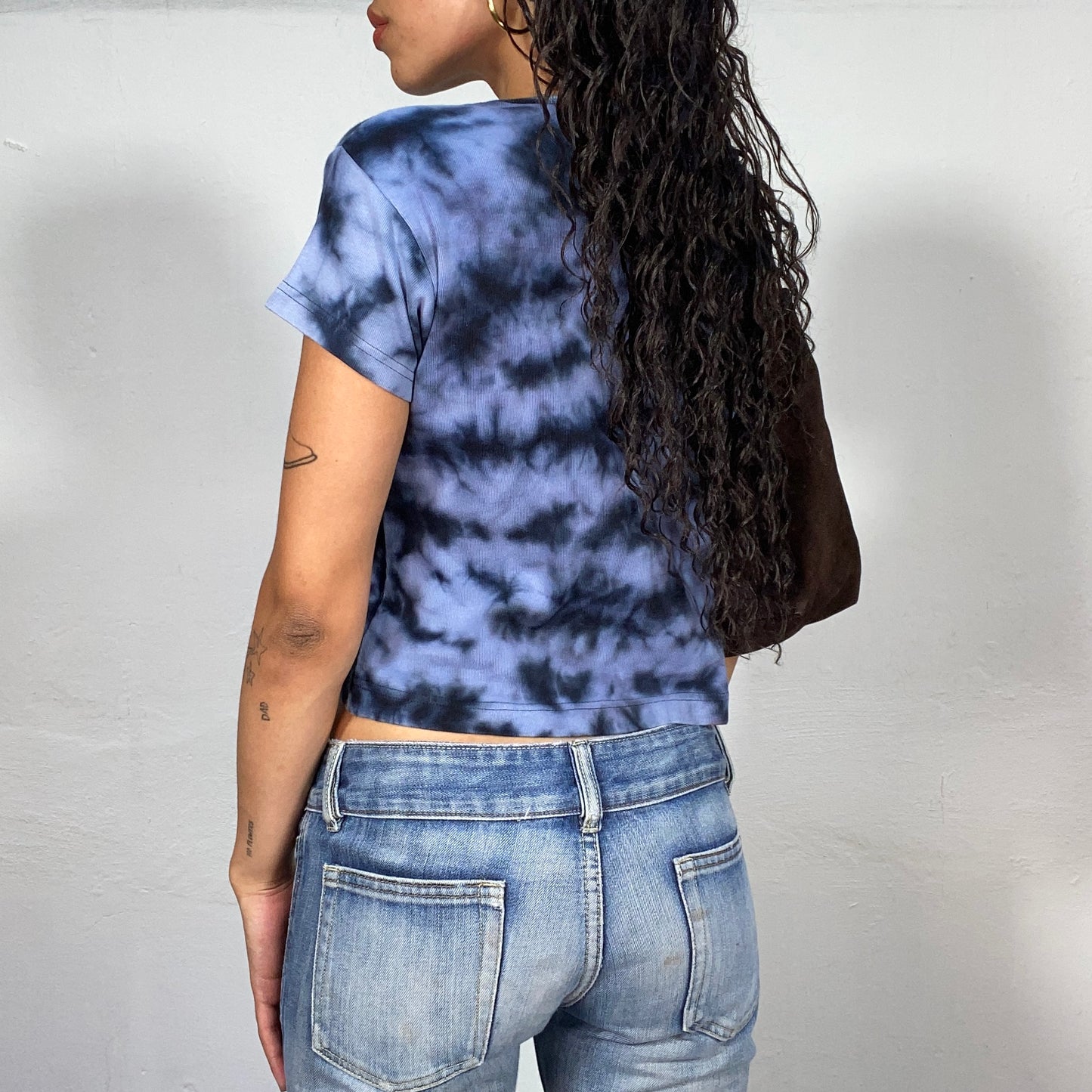 Vintage 2000's College Girl Blue Tie Dye Top with "Double Team 22" Print (S)