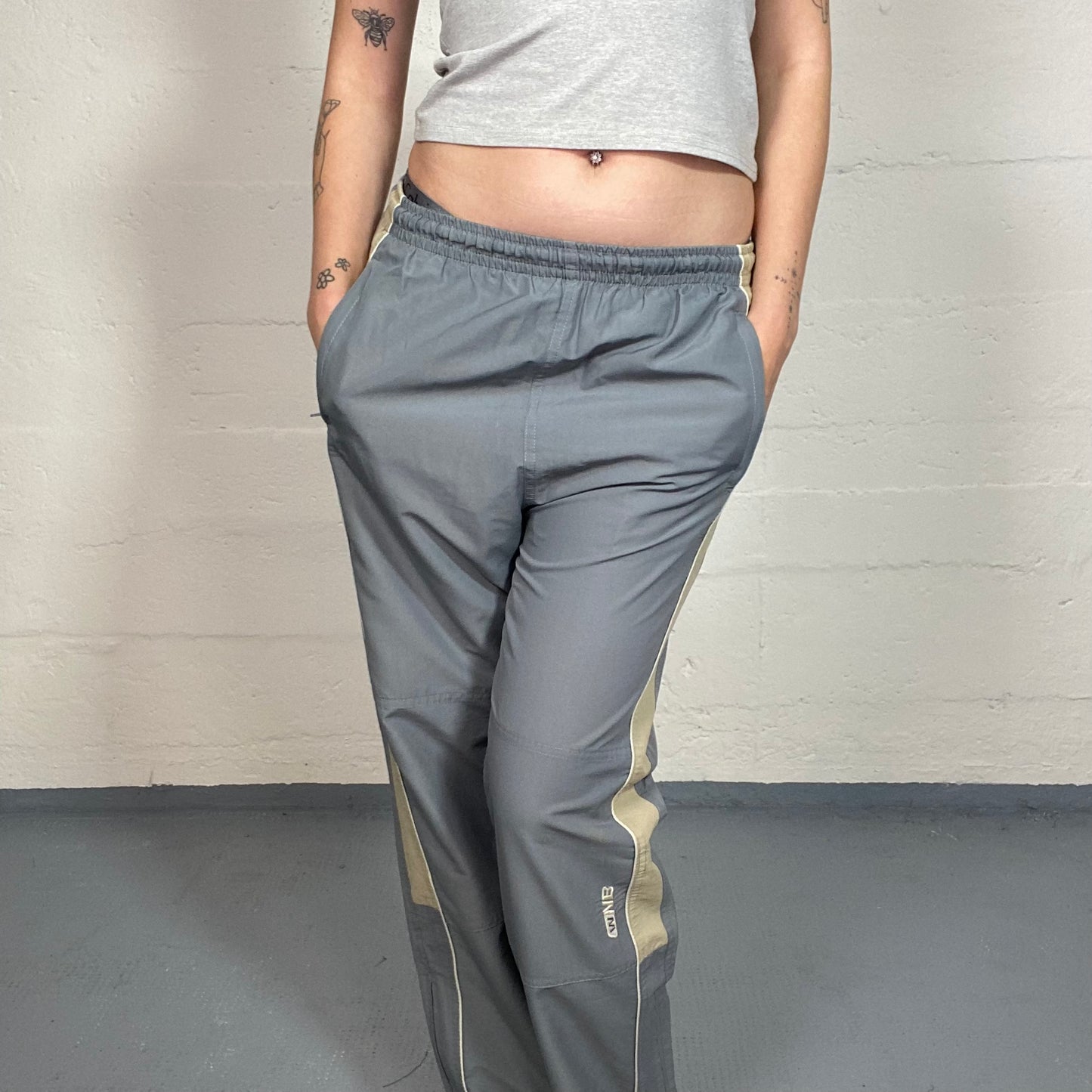 Vintage 90's Sporty Grey Tracksuit Pants with Khaki Side Trim (S)