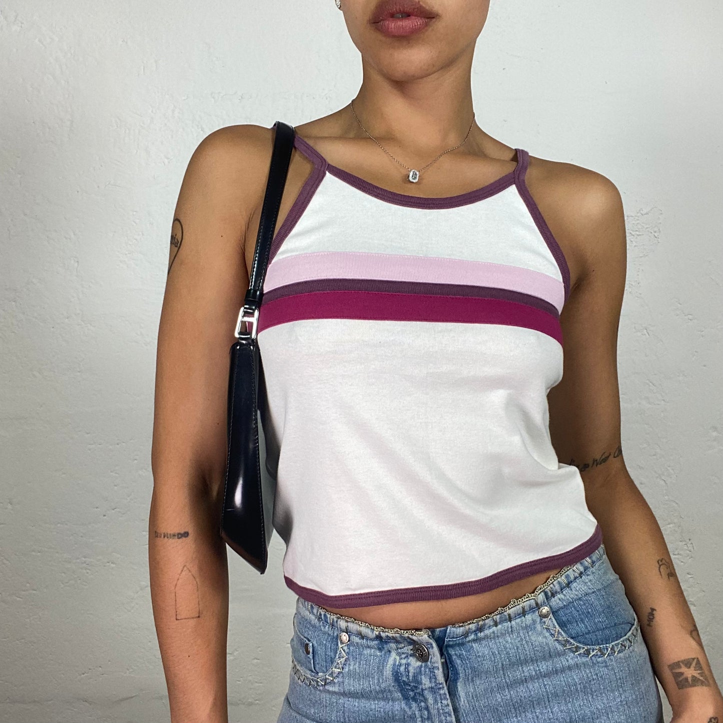Vintage 2000's Skater Girl White Cami Top with Burgundy and Pink Details (M)