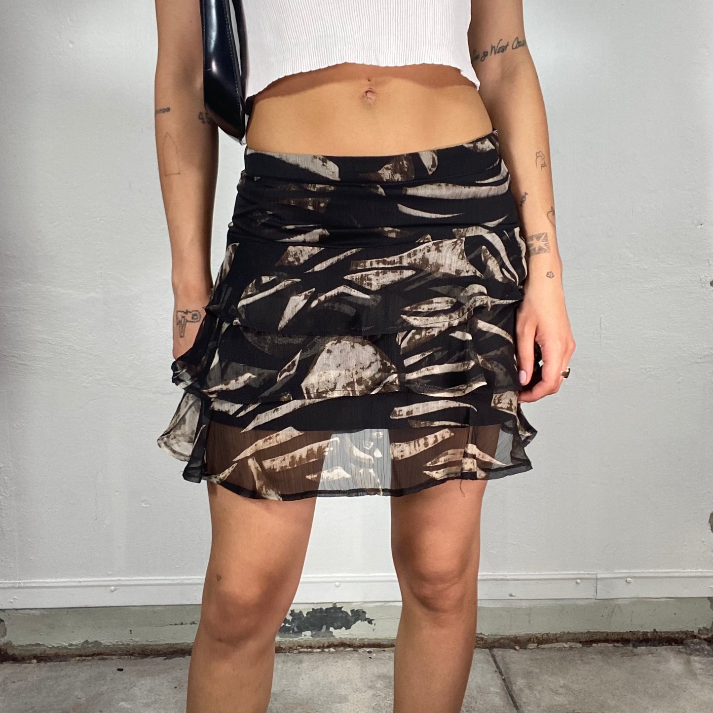 Vintage 2000's Funky Black Layered Mesh Mini Skirt with Tiger Print (S)