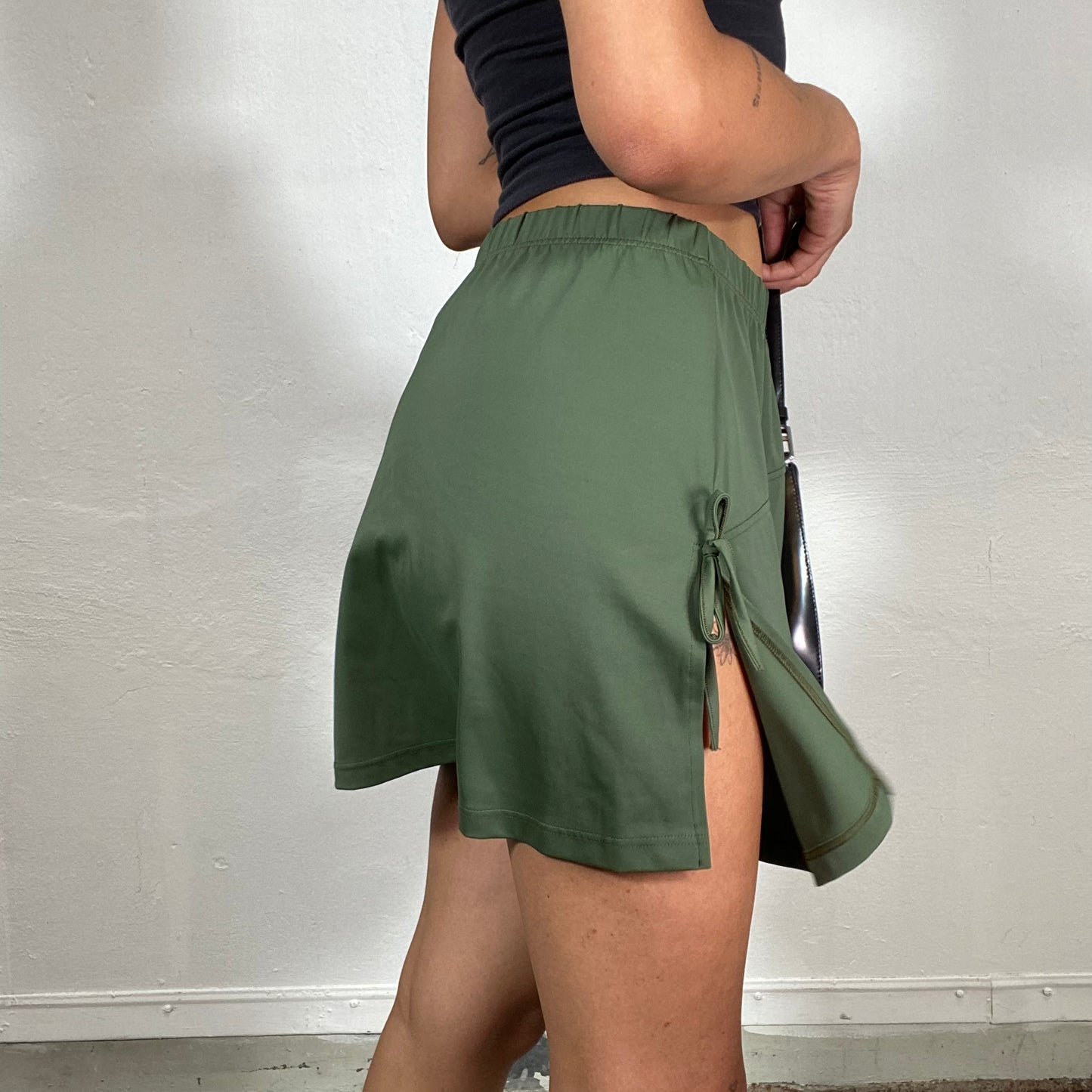 Vintage 2000's Sporty Green Mini Khaki Skirt with Slit and Bow Detail (S/M)