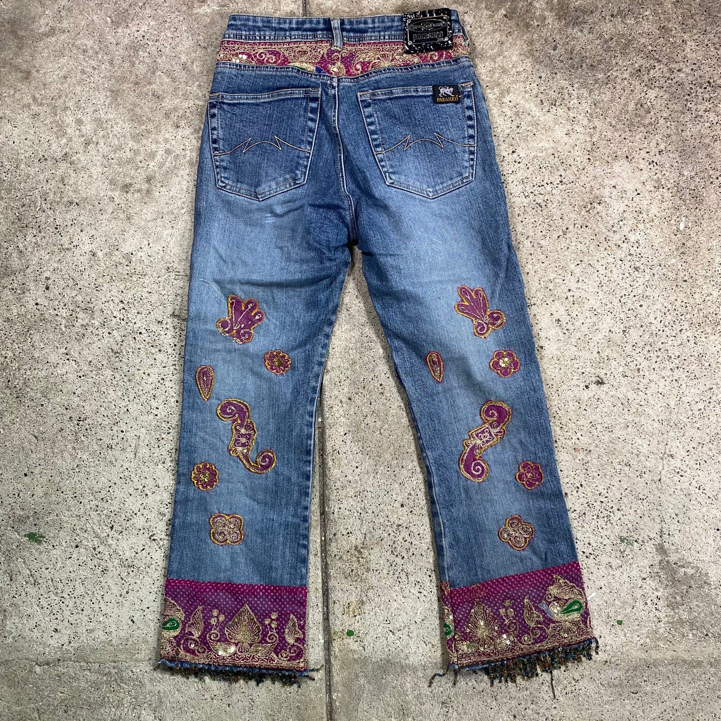 Vintage 2000's Lizzie McGuire Jeans with Golden Embroidery (XS)