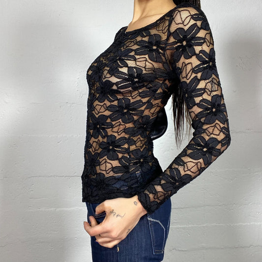 Vintage 2000's Coquette Black Longsleeve Lace Top (S)