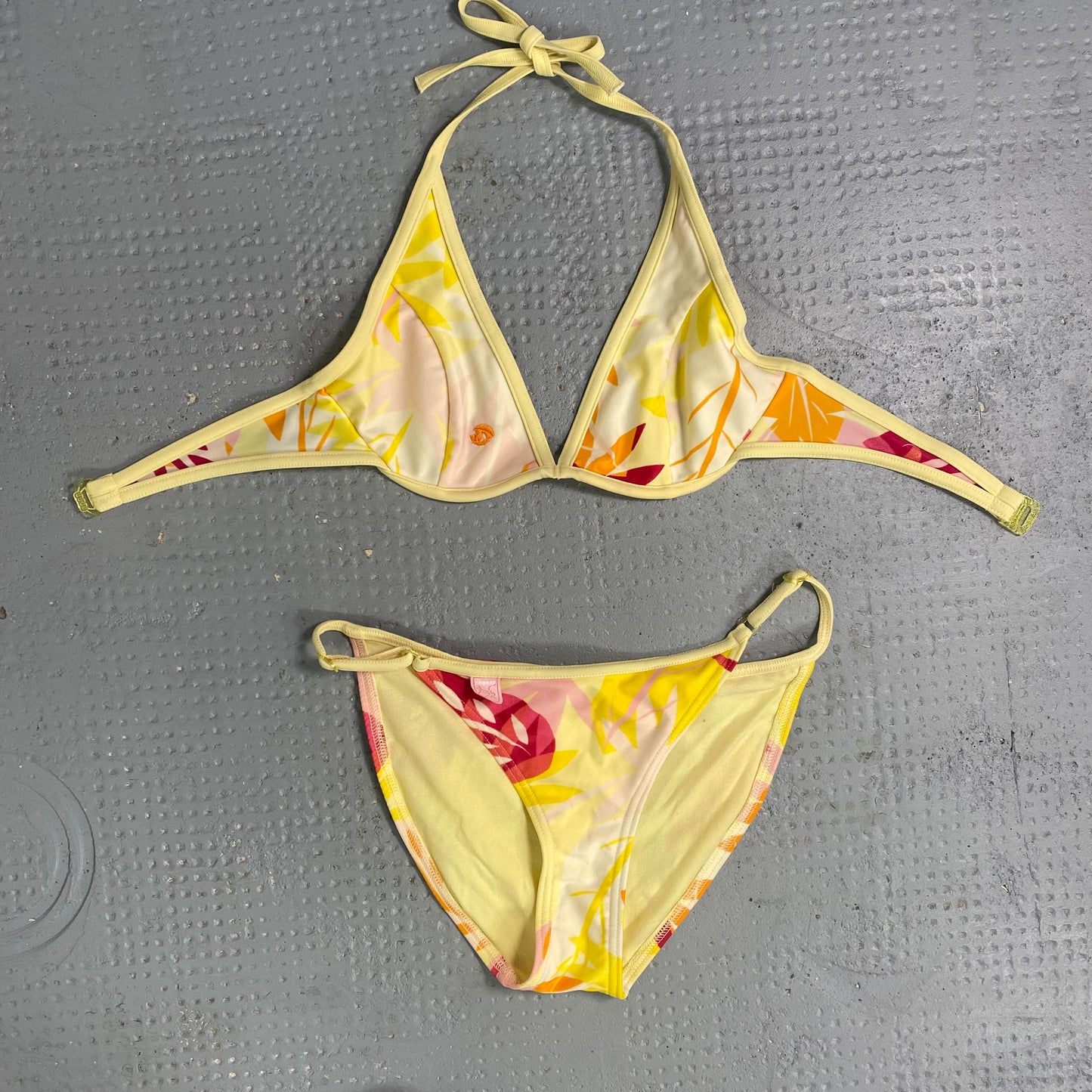 Vintage 2000's Funky Yellow Bikini Top with Colourful Plam Tree Print (XS)