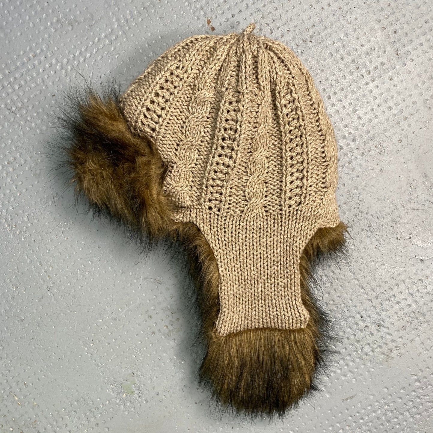 Vintage 2000's Brown Fluff Faux Fur Crochet Ski Cap (one size)