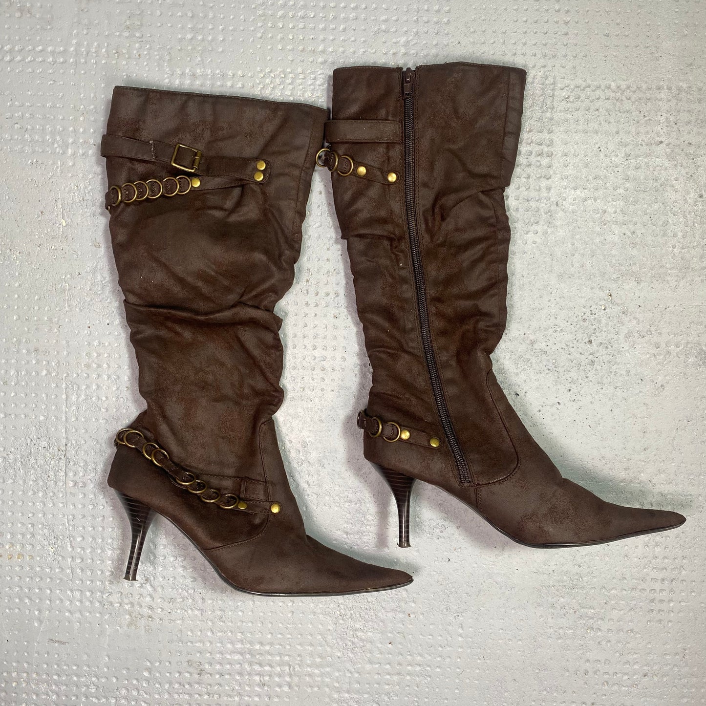 Vintage 2000's Brown Cowboy Stiletto Boots with Golden Chain Detail (36)
