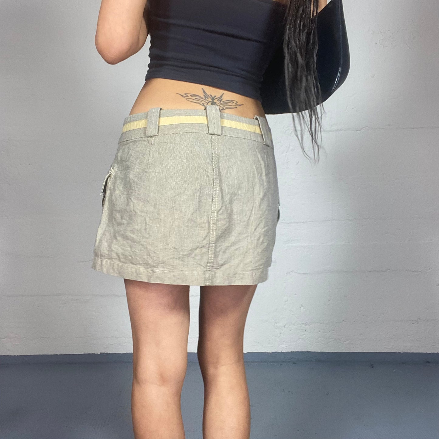 Vintage 2000's Archive Khaki Cargo Mini Skirt with Big Pockets Detail (M)