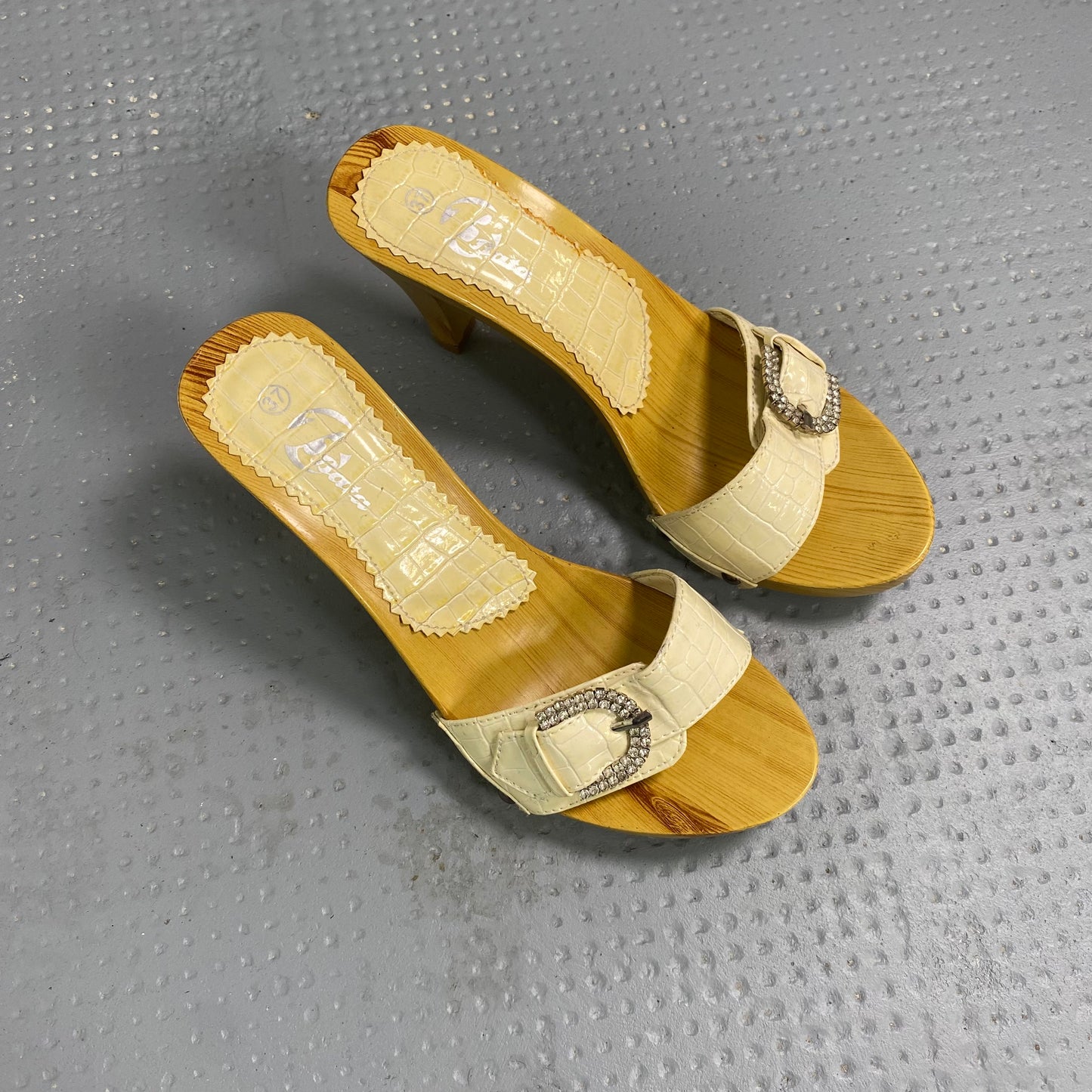 Vintage 2000's Archive Beige Wooden Mule Heels with Belt Detail (Size 37)