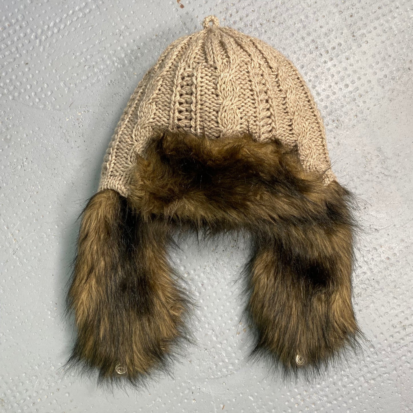 Vintage 2000's Brown Fluff Faux Fur Crochet Ski Cap (one size)
