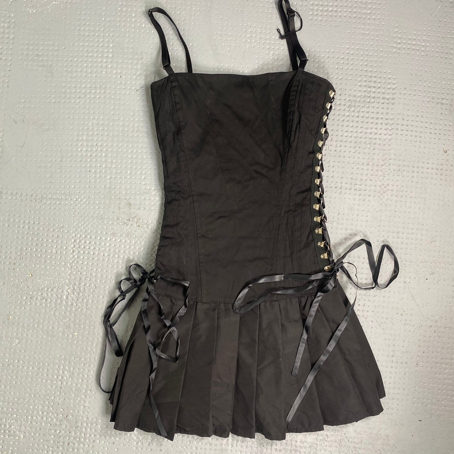 Vintage 2000's Coquette Black Mini Cargo Pleated Dress with Ribbon Detail (M)