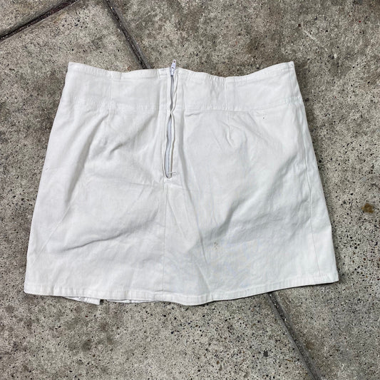 Vintage 2000's Grunge White Mini Micro Skirt with Lace Up Detail (XS)