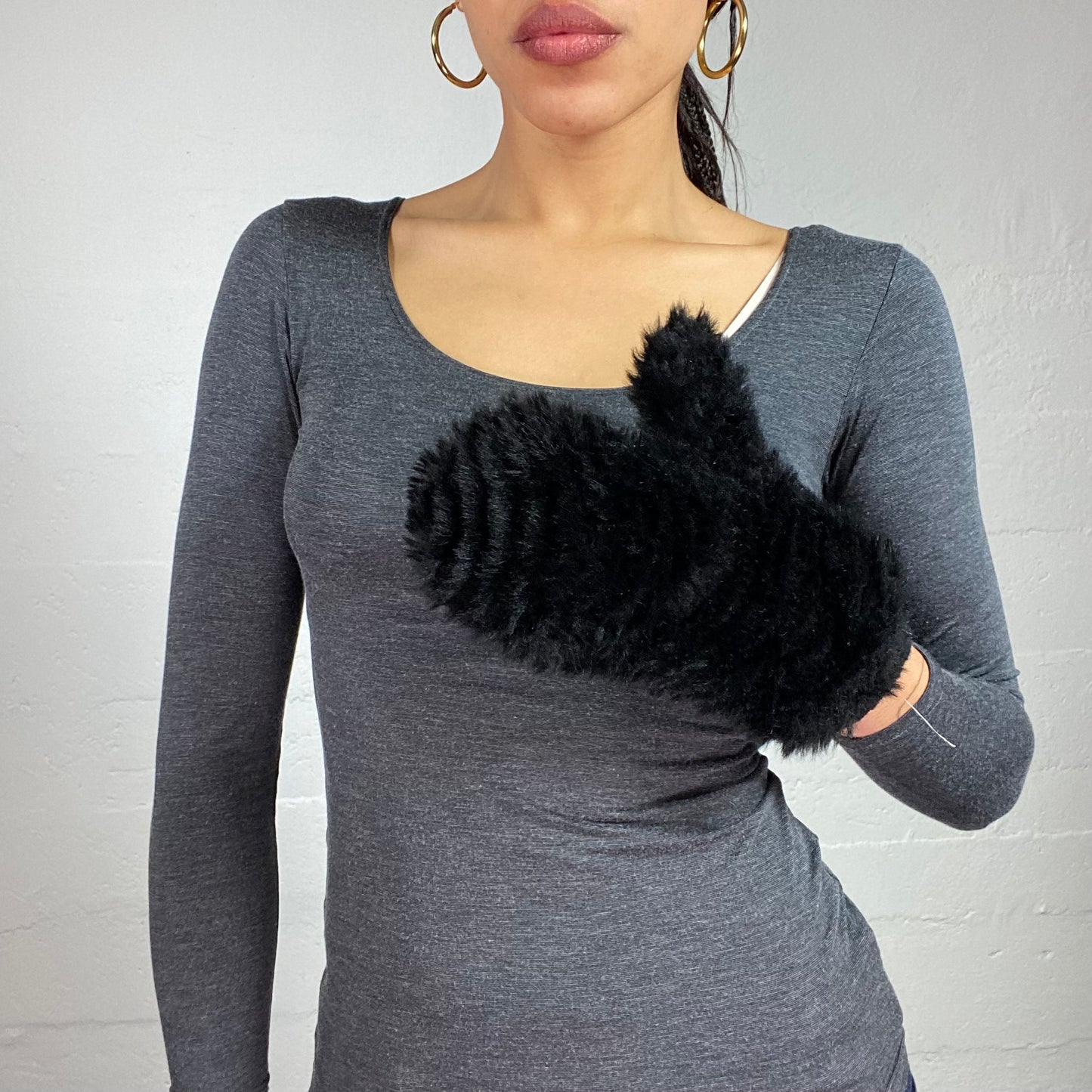 Vintage 2000's Bratz Black Fluffy Mitten Gloves