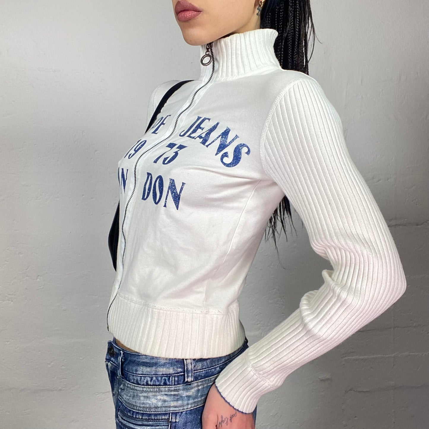 Vintage 2000's Pepe Jeans Sporty White Zip Up Sweater with Blue Brand "London 73" Print (S)