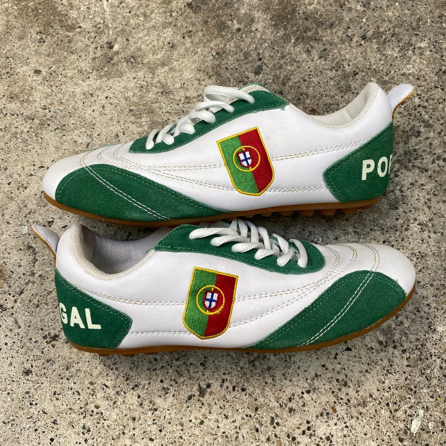 Vintage 2000's Sporty White & Green Portugal Football Sneakers with Badge Detail (36)