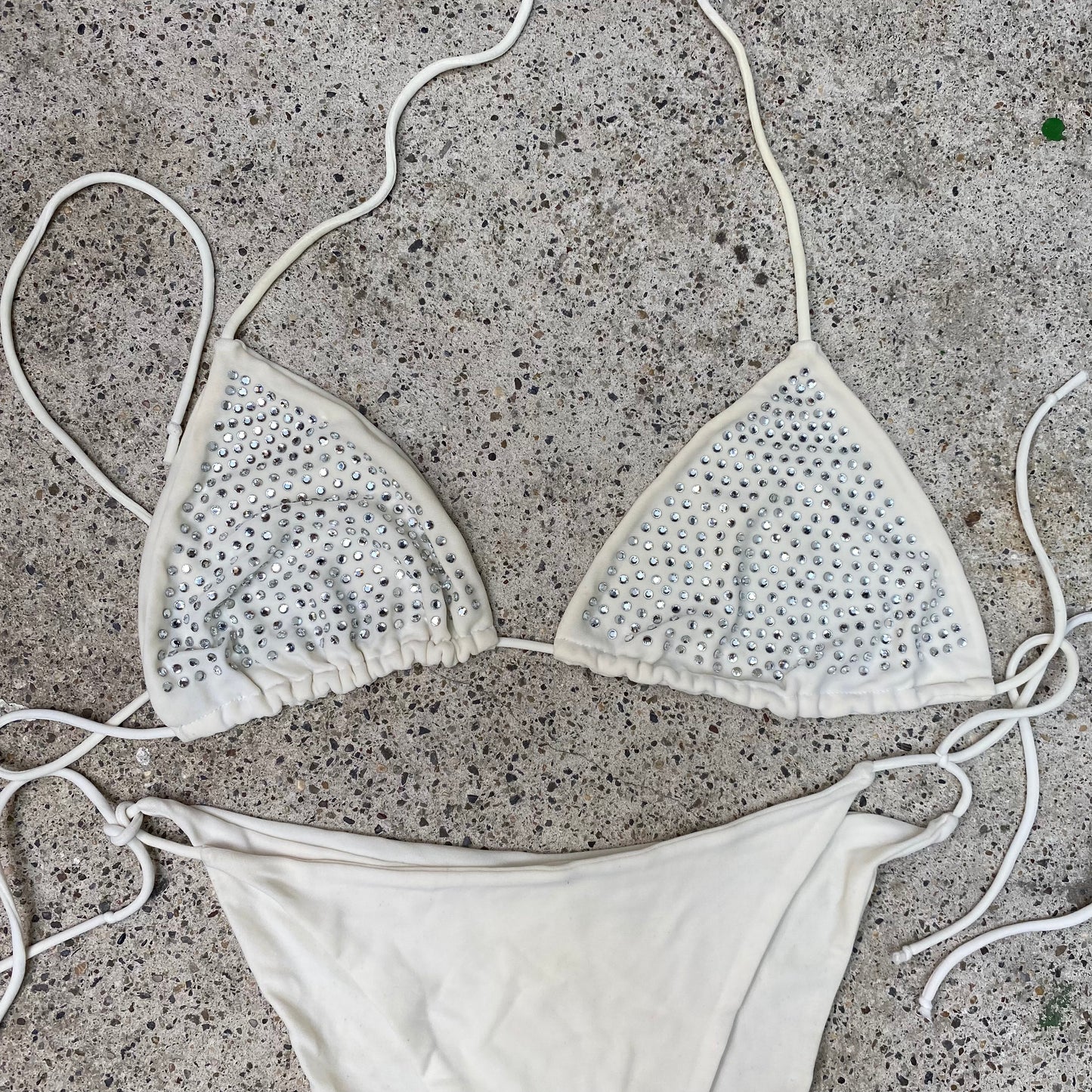 Vintage 2000's Funky White Bikini With Rhinestone Top (M)