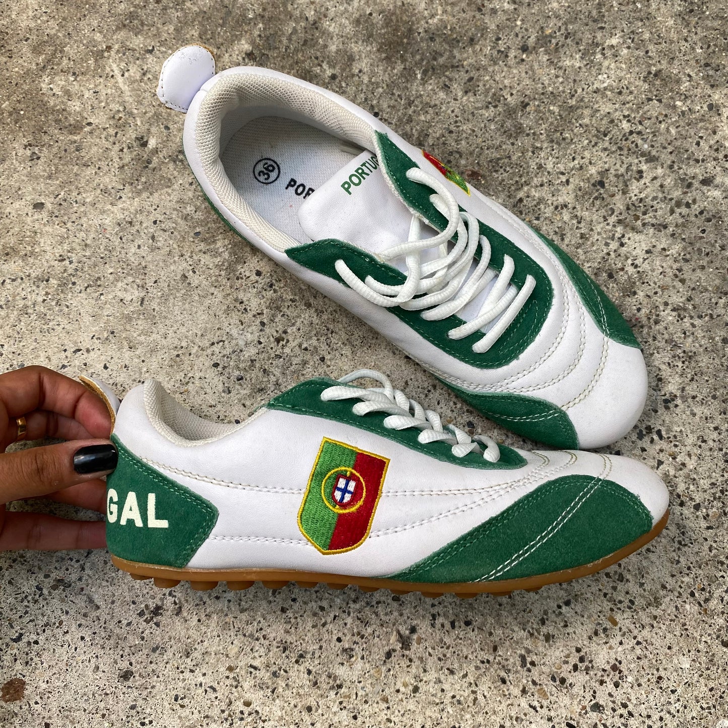 Vintage 2000's Sporty White & Green Portugal Football Sneakers with Badge Detail (36)