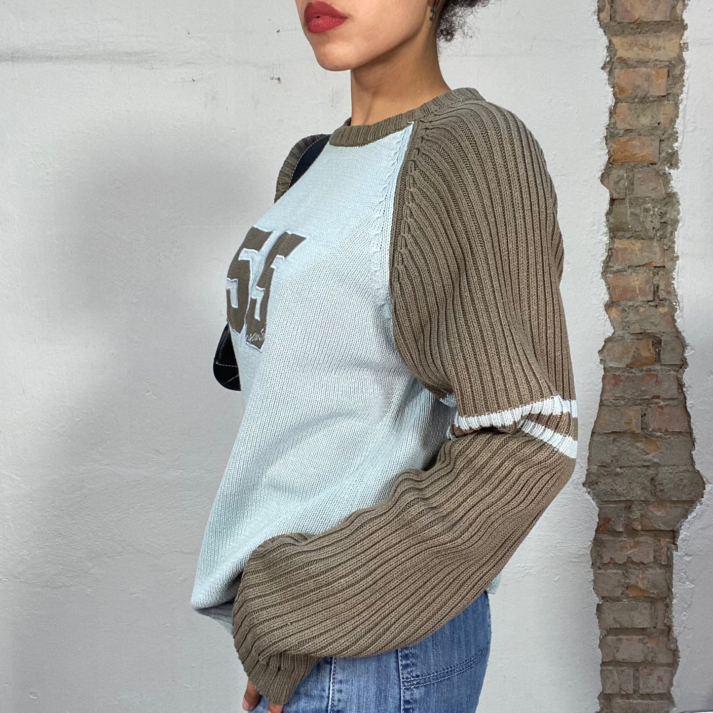 Vintage 2000's Streetstyle Brown and Blue Knit Sweater with '55' Print (M)