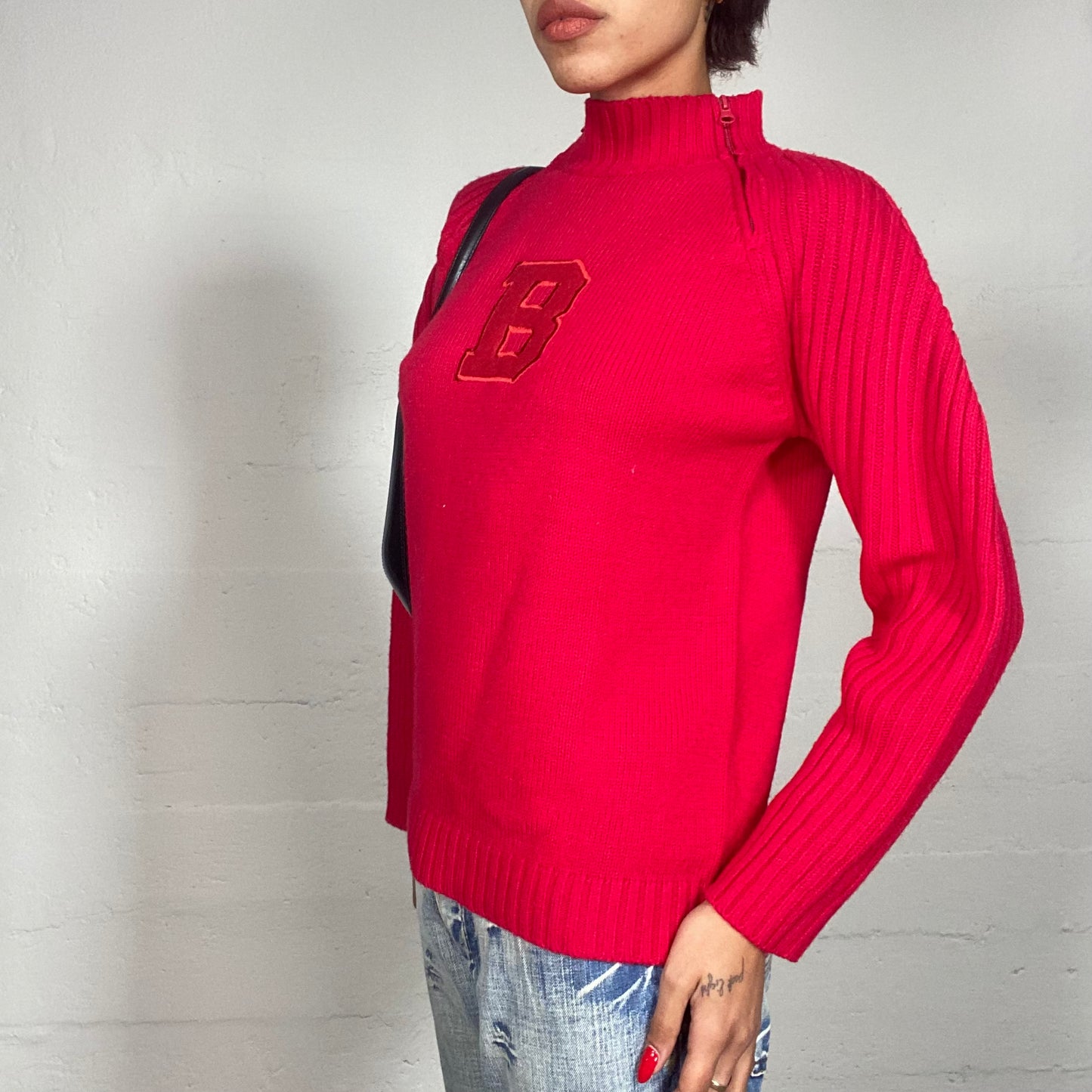 Vintage 90's College Red Turtleneck Jumper with "B" Embroidery Detail and Ribbed Sleeves (M/L)