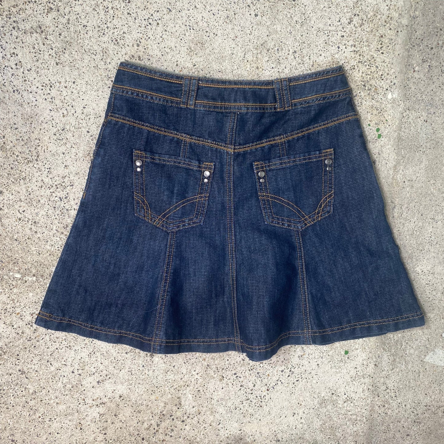 Vintage 2000's Downtown Girl Tulip Denim Midi Skirt (S)