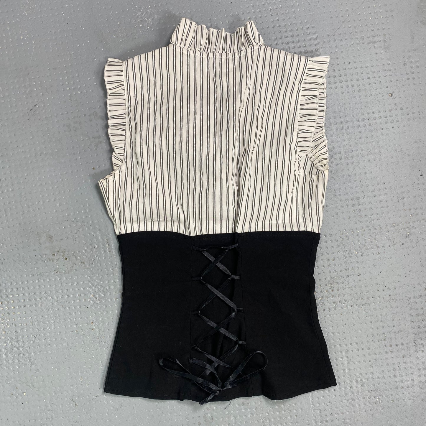 Vintage 2000's Office Girl White and Black Shirt Top with Pinestripe Print (S)