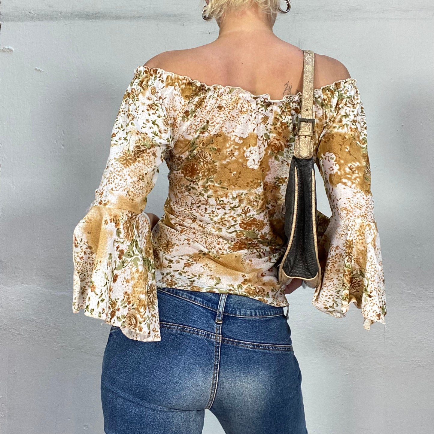 Vintage 90's Western White Off Shoulder Longsleeve Top with Brown Rose Print and Tie Detail (S/M)