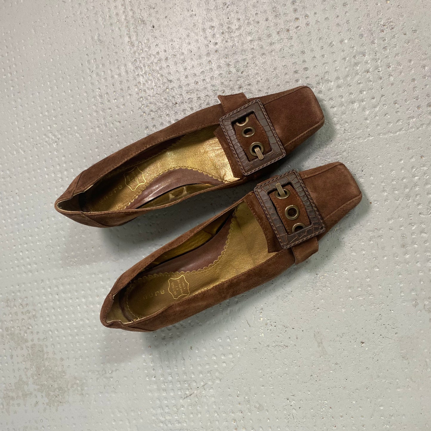 Vintage 90's Rachel Green Brown Flat Ballerinas with Big Buckle Detail (39)