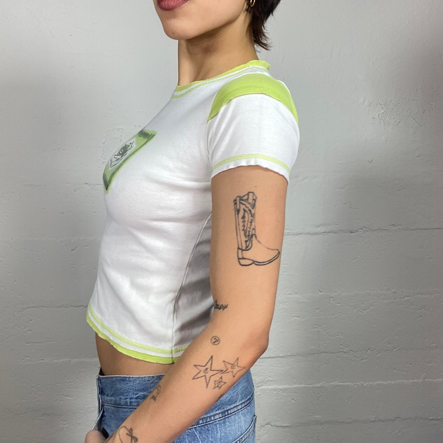 Vintage 2000's Downtown Girl White Crop Top with Green Rose Print (S)