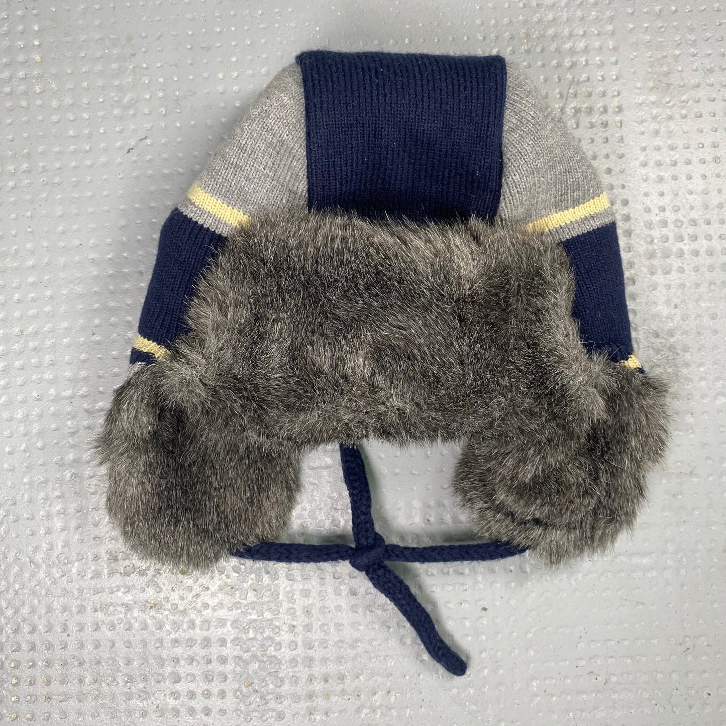 Vintage 2000's Grey Fluff Faux Fur Ski Cap (one size)