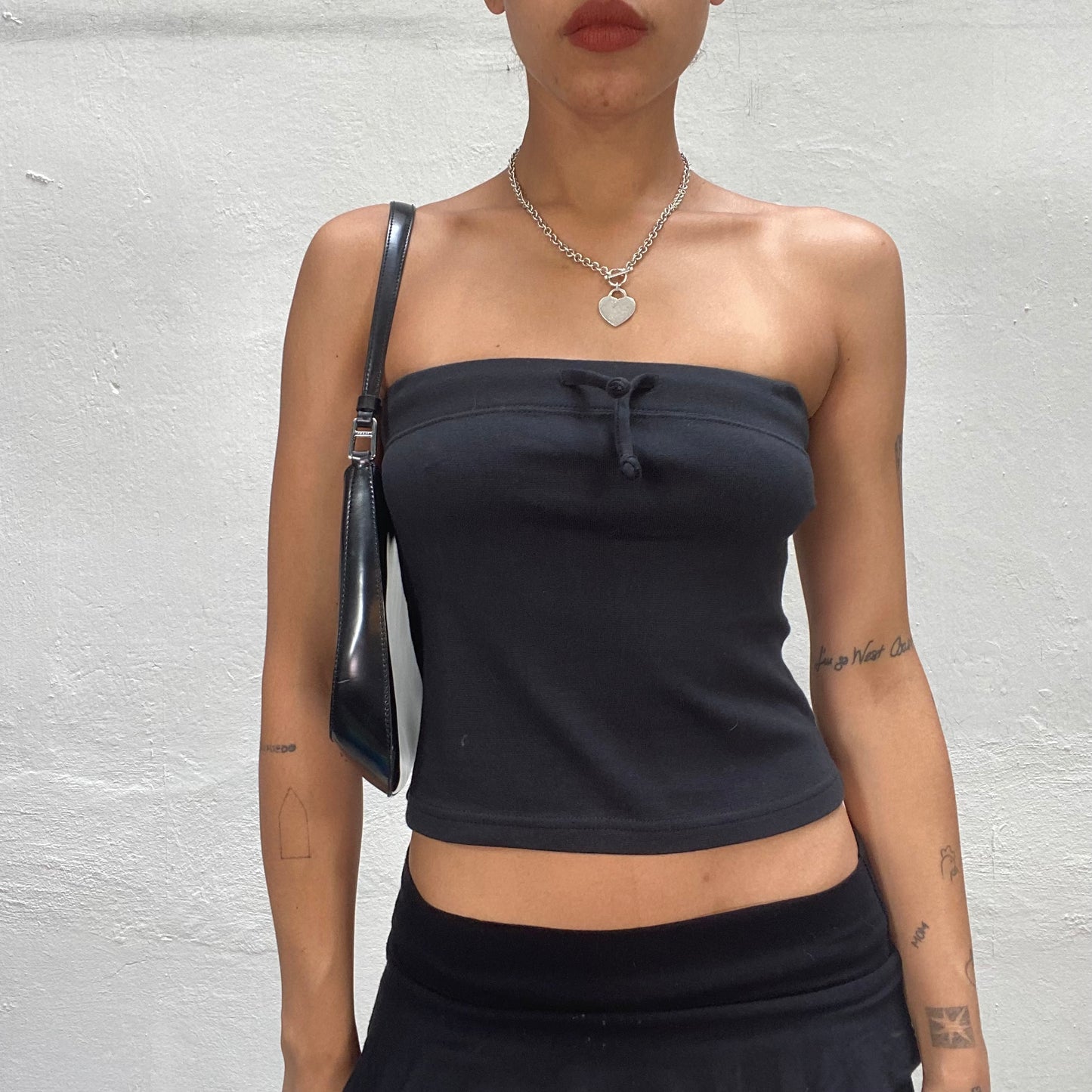 Vintage 2000's Summer Black Strapless Tube Top with Tie Detail (S)