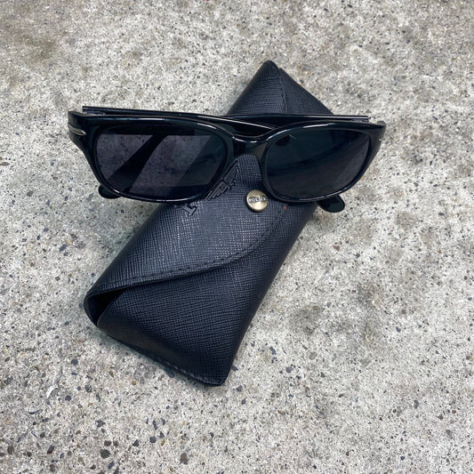 Vintage 90's Black Classic Sunglasses