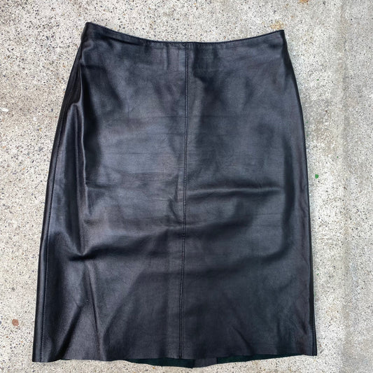 Vintage 90's Model Off Duty Black Midi Leather Pencil Skirt (XS)