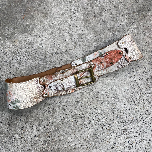 Vintage 2000's Funky White Painted Belt with Flower and Writing Print
