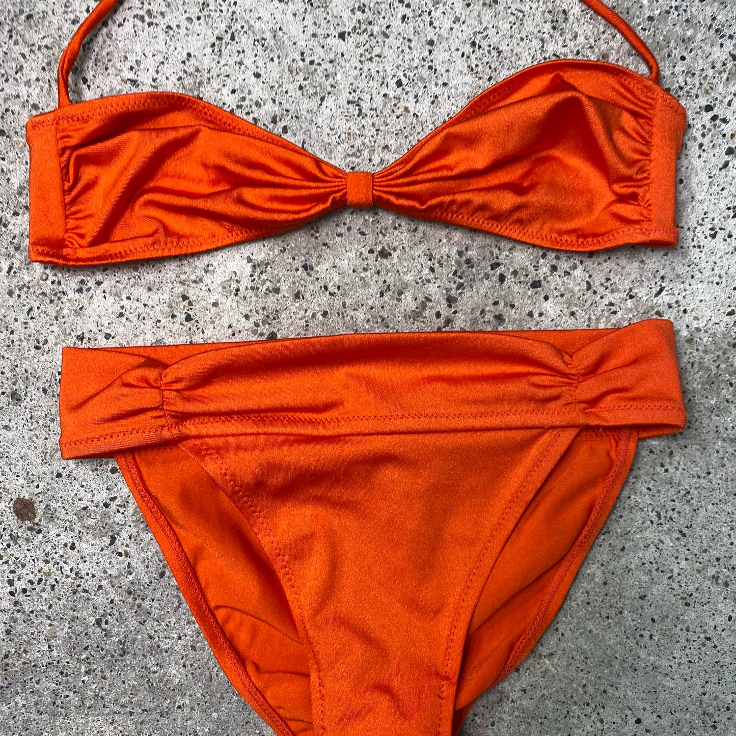 Vintage 2000's Orange Shiny Bandeau Bikini Set (XXS)