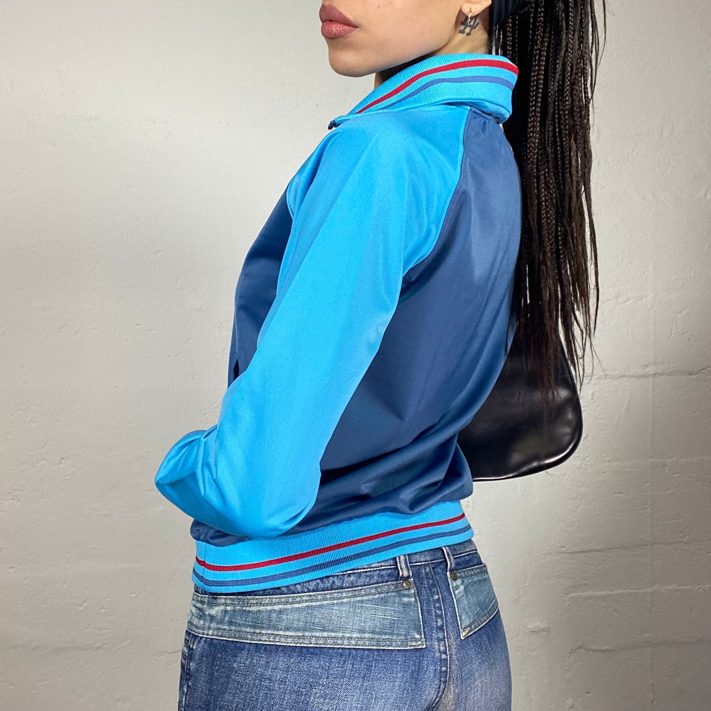 Vintage 2000's Converse Sporty Blue Zip Up Sweater with Blue Contrast Sleeves Detail (M)