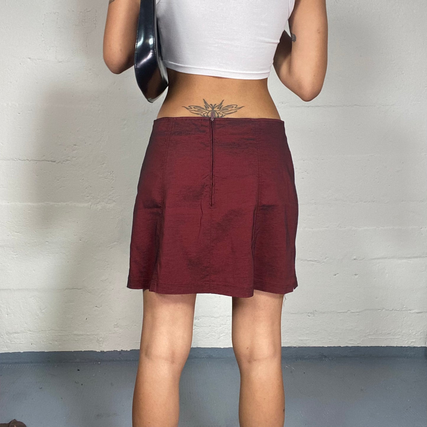 Vintage 90's Vampy Bordeaux Mini Skirt with Iridescent Material (M)