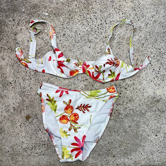 Vintage 2000's White Bikini With Strawberry Print (XXS)