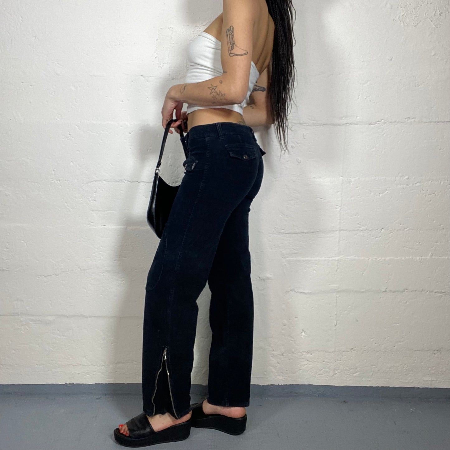 Vintage 90's Sleaze Dark Denim Low Waist Pants with Straight Cut and Pockets Detail (S)