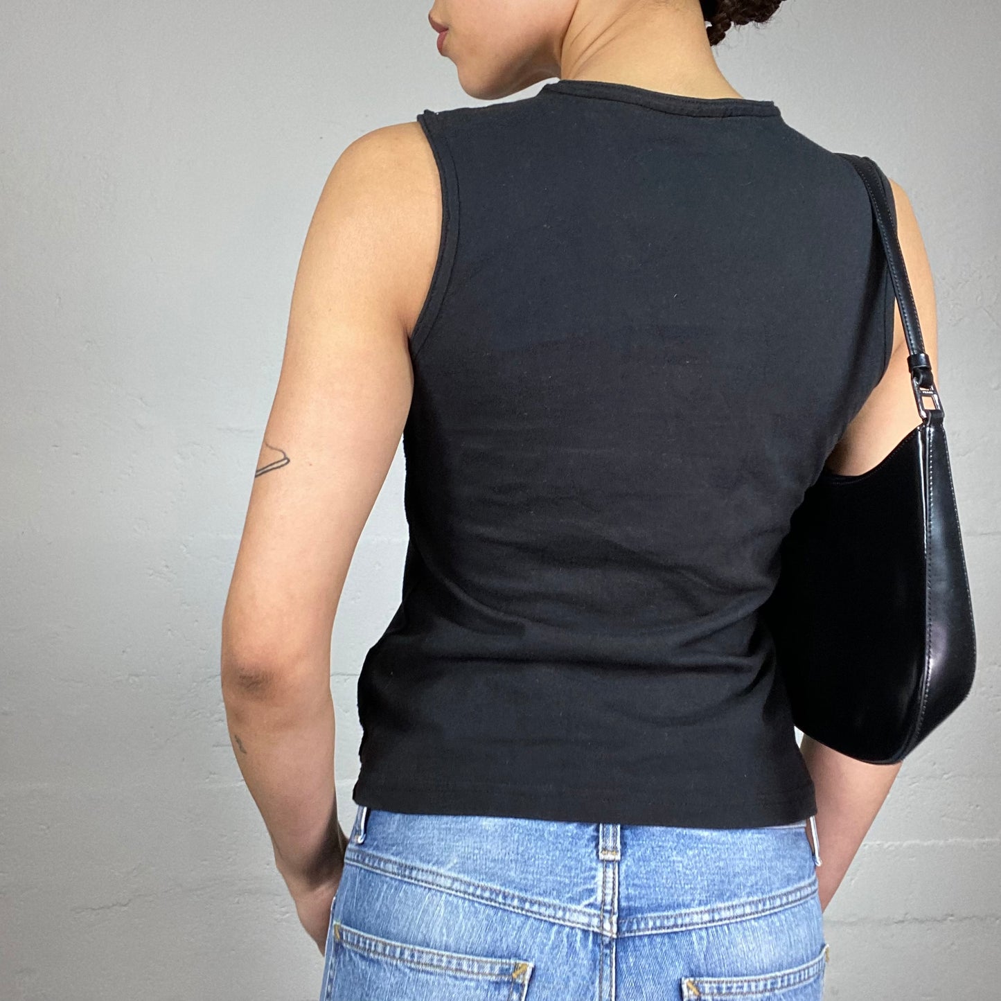 Vintage 2000's Puma Sporty Black Top with White Brand Name Print (S)