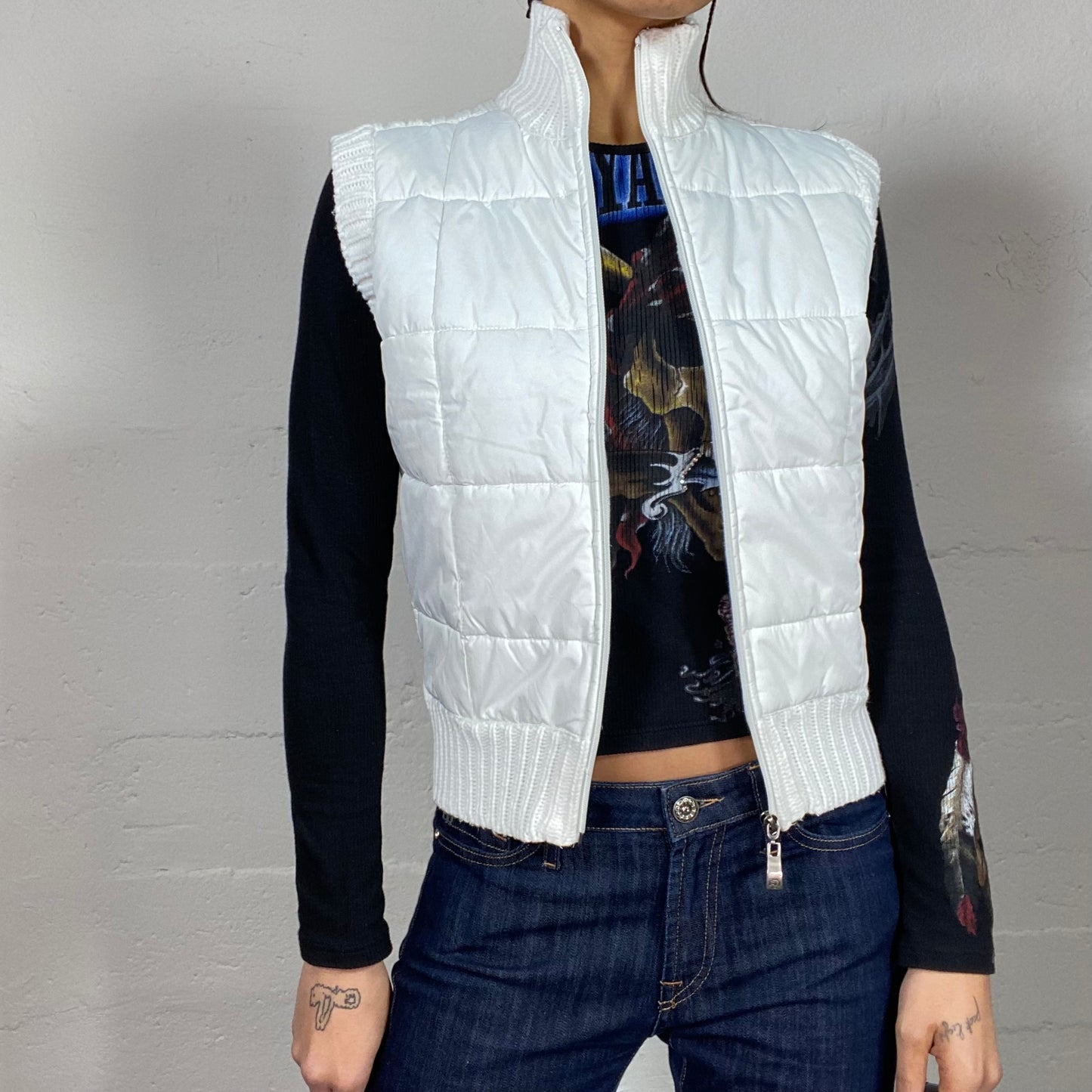 Vintage 2000's Horse Girl White Puffer Vest with Maille and Zipper Detail (S/M)